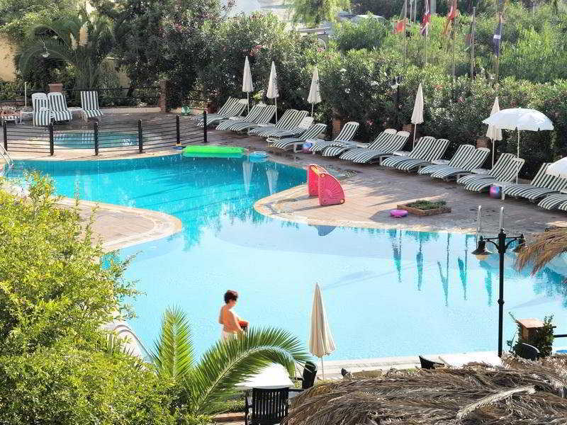 Hotel Carina Кушадасы Экстерьер фото